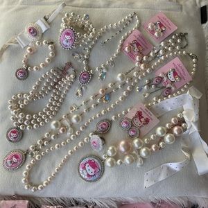 TARINA Tarantino bridal hello kitty REPOST NOT SELLING